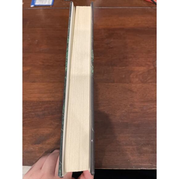 Hold Back the Stars : A Novel by Katie Khan (2017, Hardcover) - Picture 2 of 7